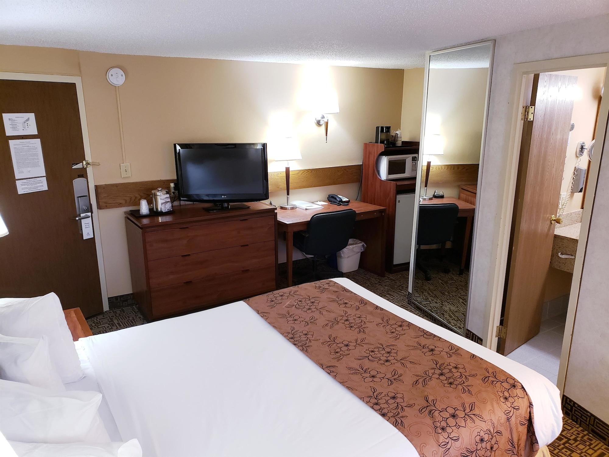 Surestay Plus Hotel By Best Western Black River Falls Extérieur photo