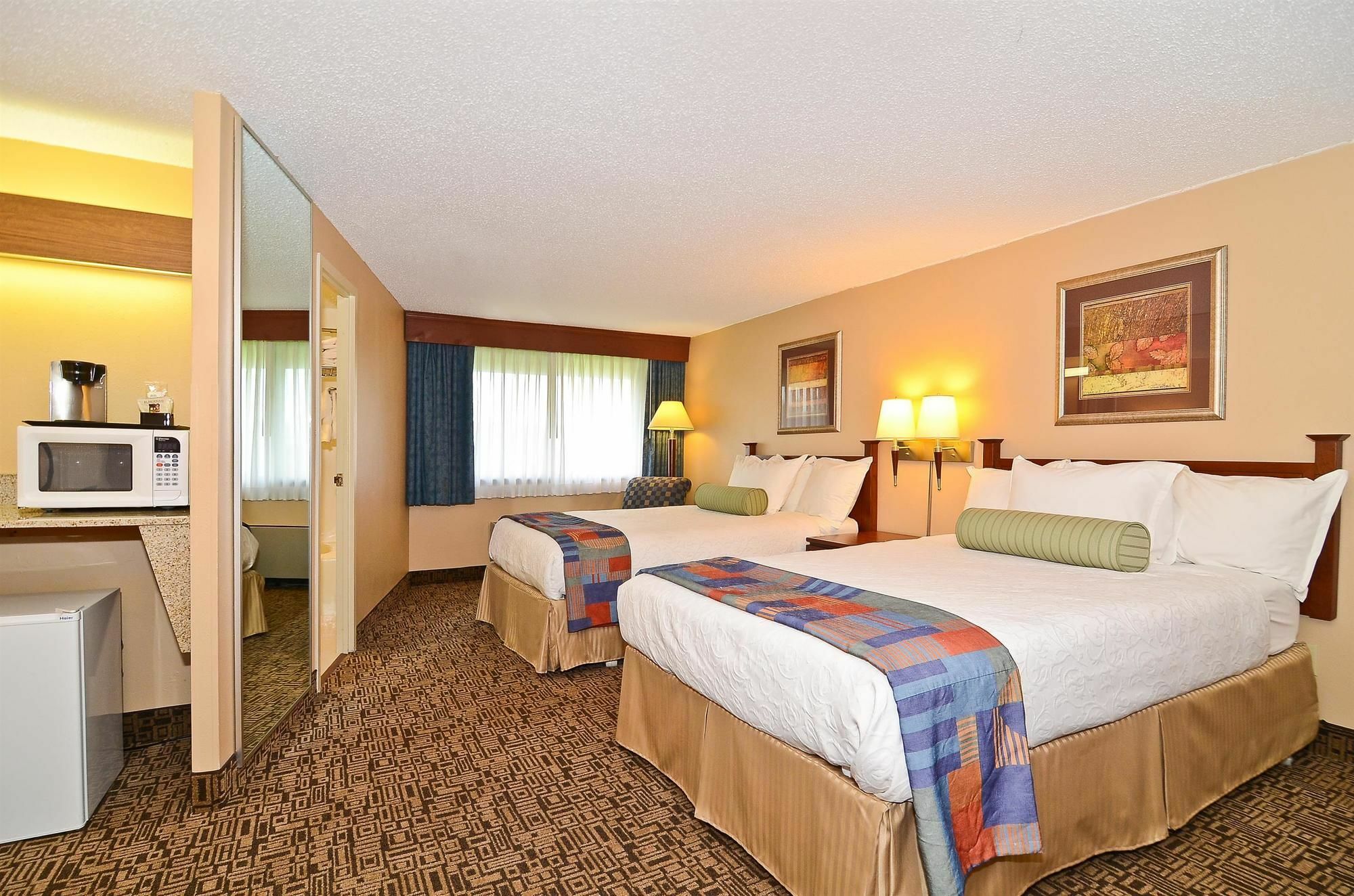 Surestay Plus Hotel By Best Western Black River Falls Extérieur photo