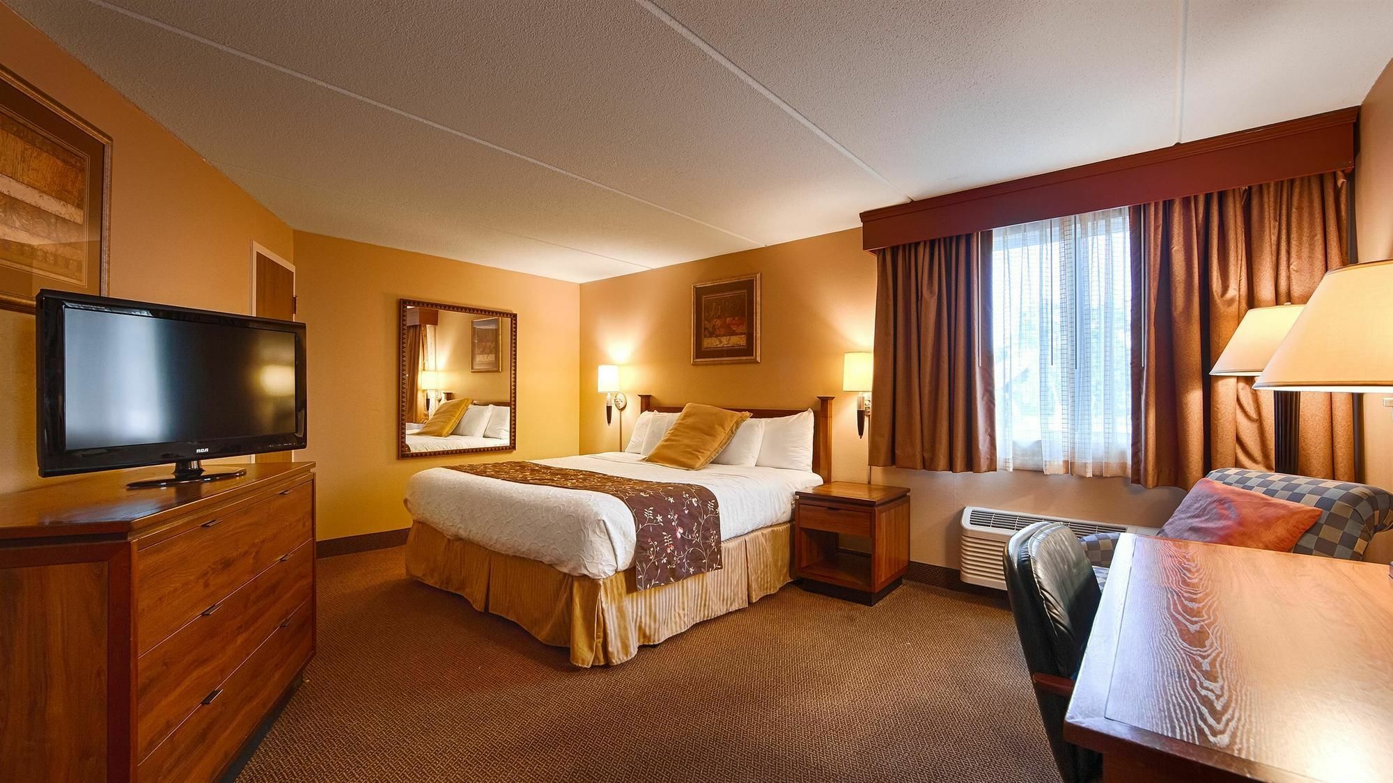 Surestay Plus Hotel By Best Western Black River Falls Extérieur photo