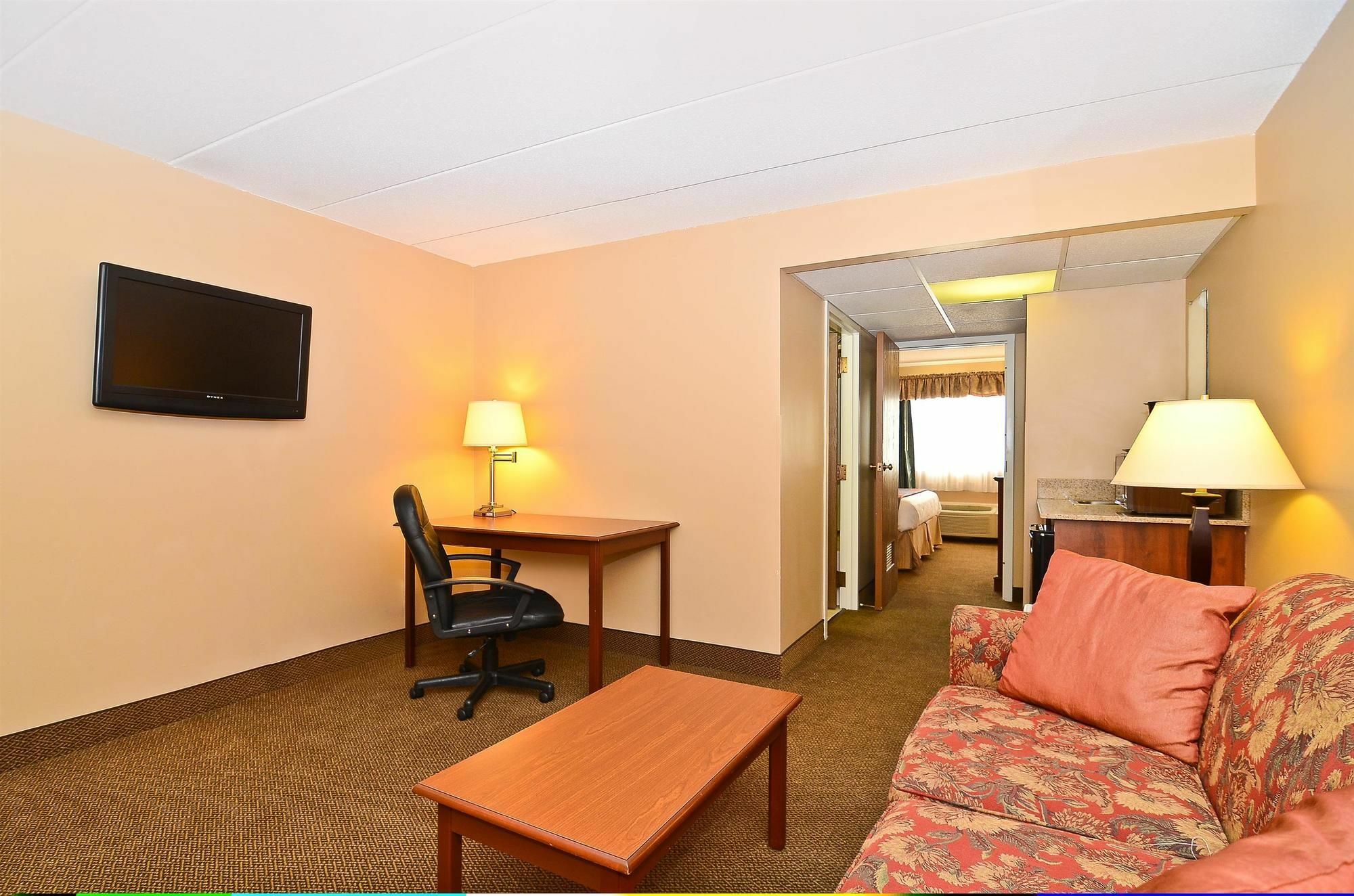Surestay Plus Hotel By Best Western Black River Falls Extérieur photo