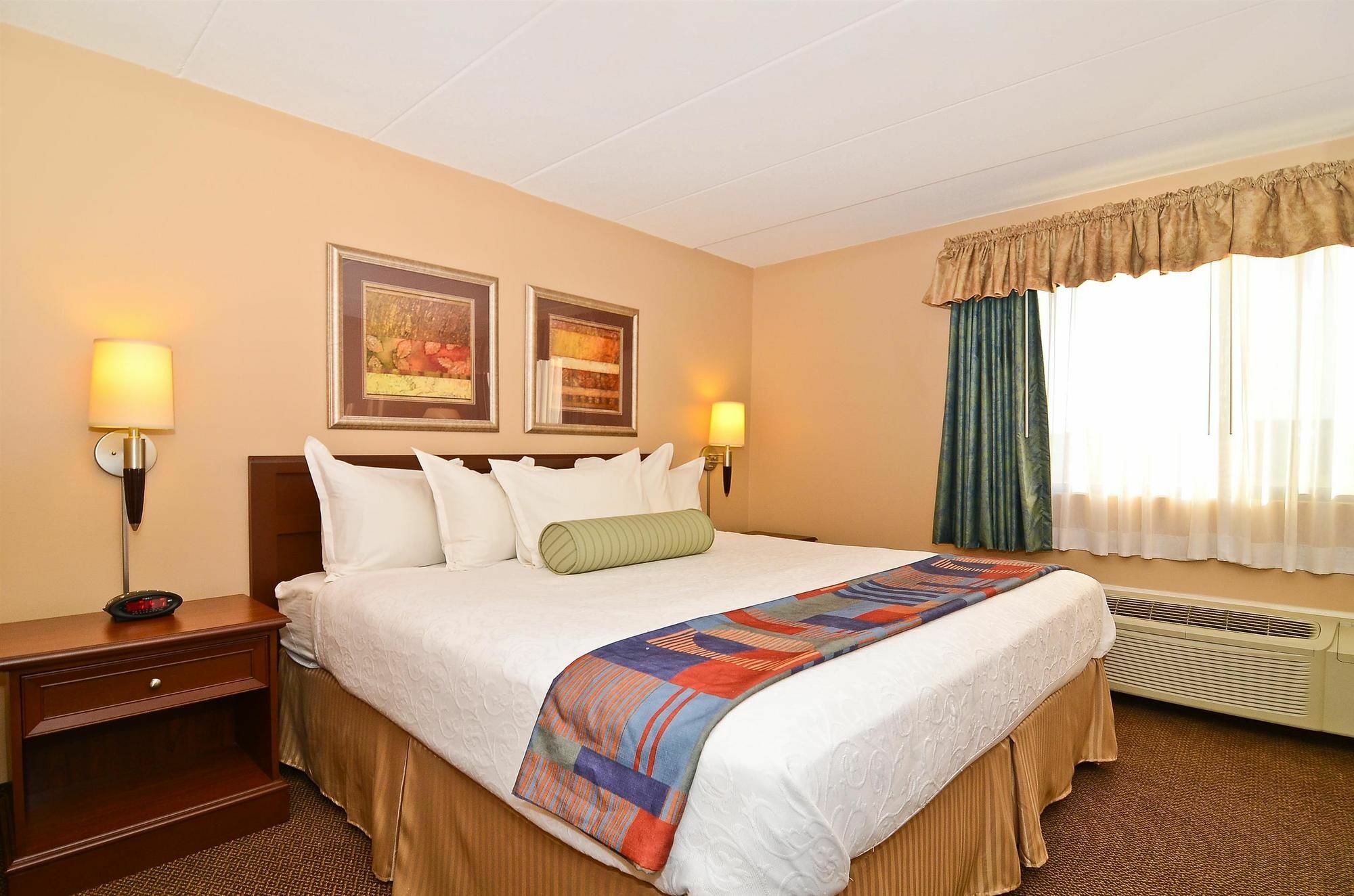 Surestay Plus Hotel By Best Western Black River Falls Extérieur photo